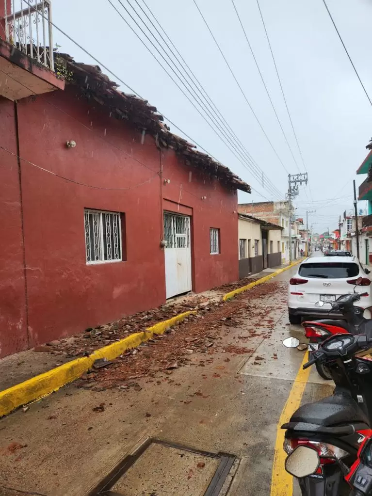 Destrozos provocados por el sismo en Michoacán